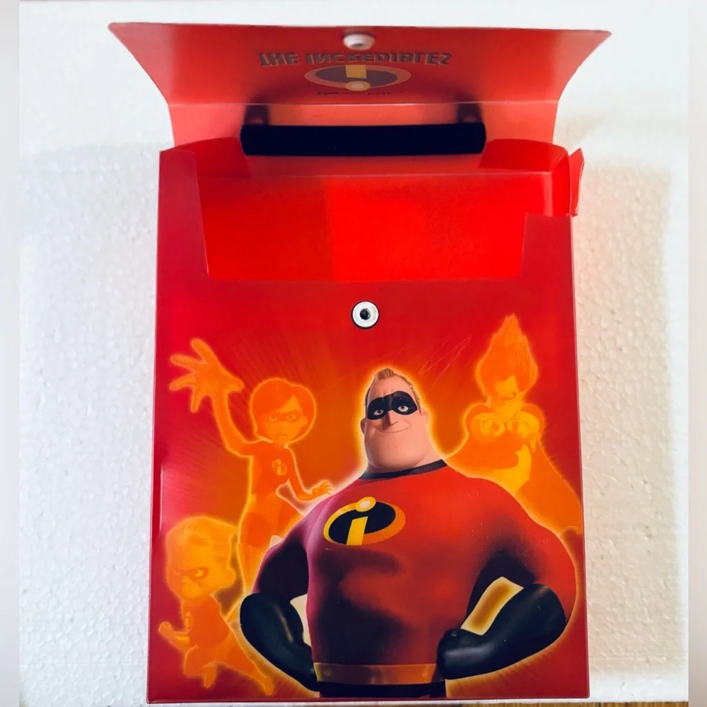 The Incredibles Colored Pencils With Case Disney Parks